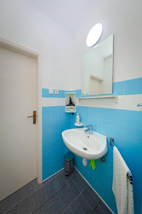 Apartment โพรไมนา ภายนอก รูปภาพ