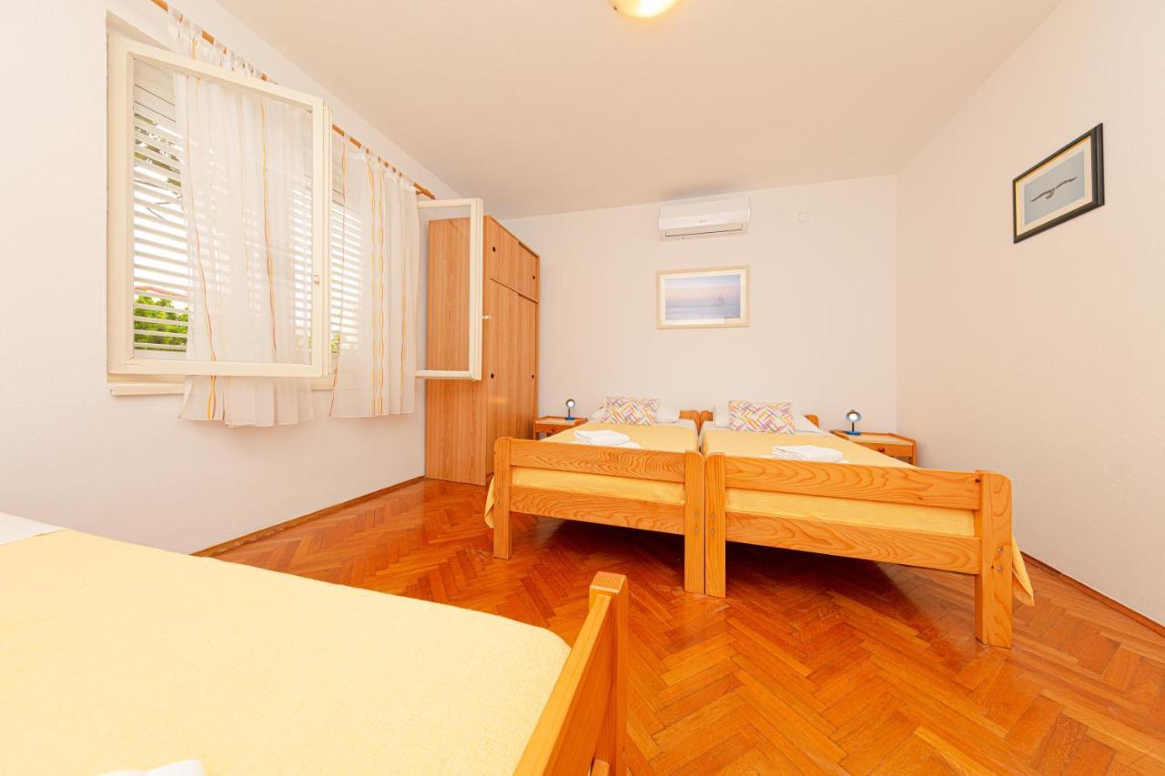 Apartment โพรไมนา ภายนอก รูปภาพ