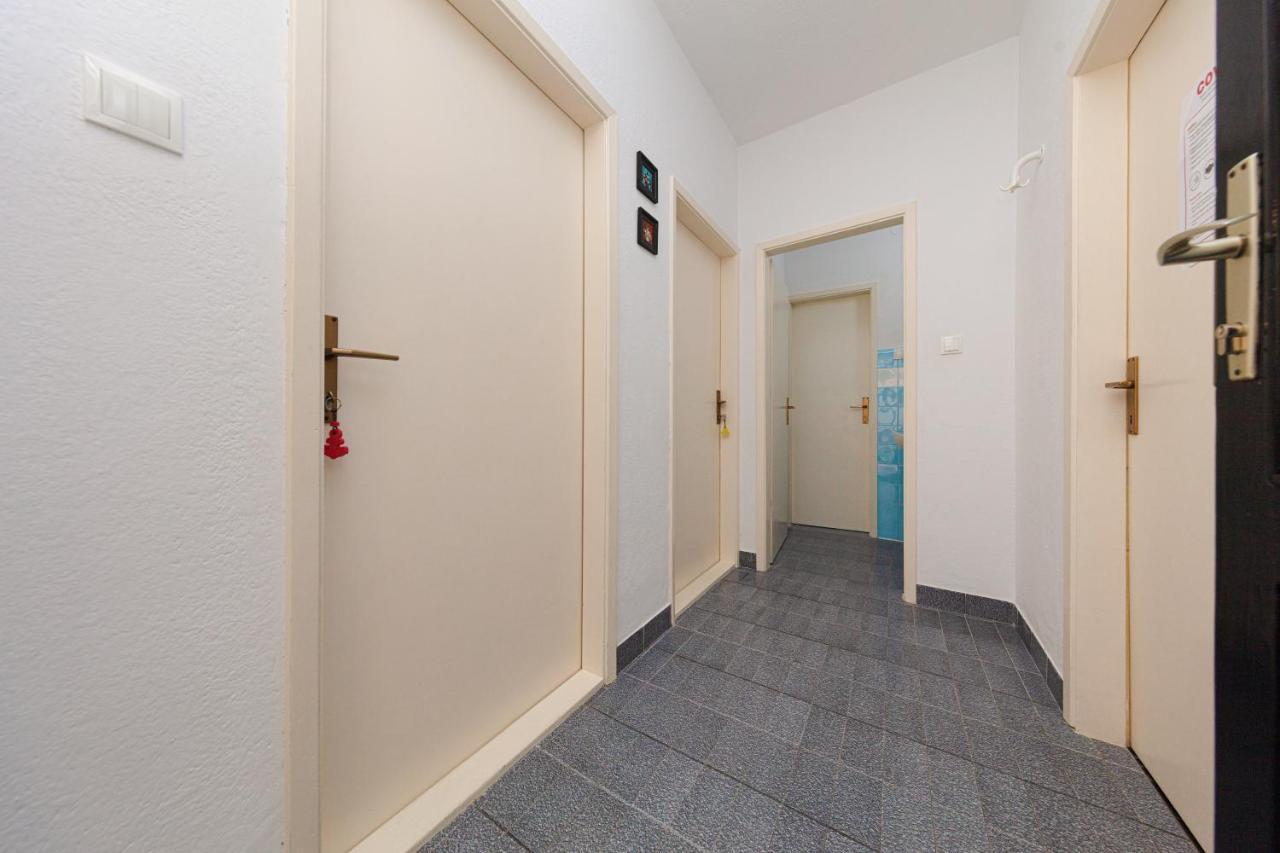 Apartment โพรไมนา ภายนอก รูปภาพ