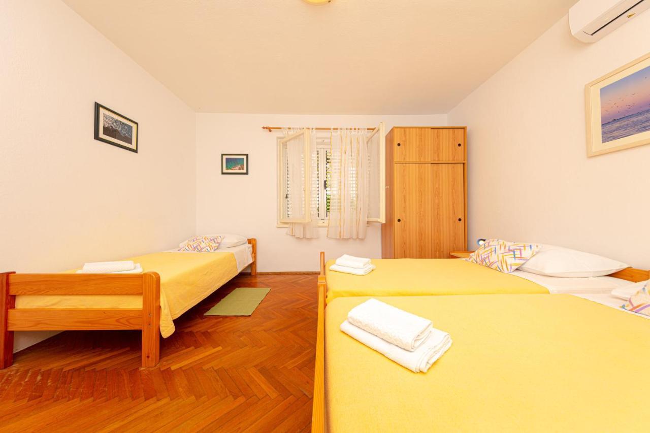 Apartment โพรไมนา ภายนอก รูปภาพ